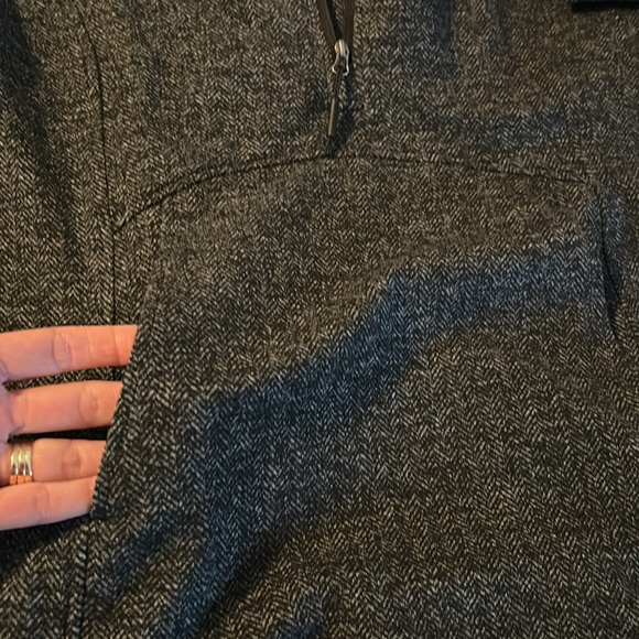 Kyodan Women’s 1/4 zip Alpine Double Brushed Jacquard Sweater-Kangaroo Pocket. - Picture 6 of 8